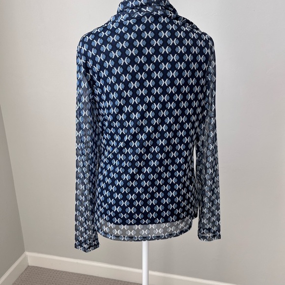 Rafaella‎ Patterned Blue and White Women's Top - Picture 2 of 6
